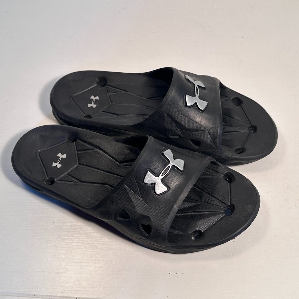 Under Armour Black Rubber Slide Sandals Women Size 8 (Men size 7)